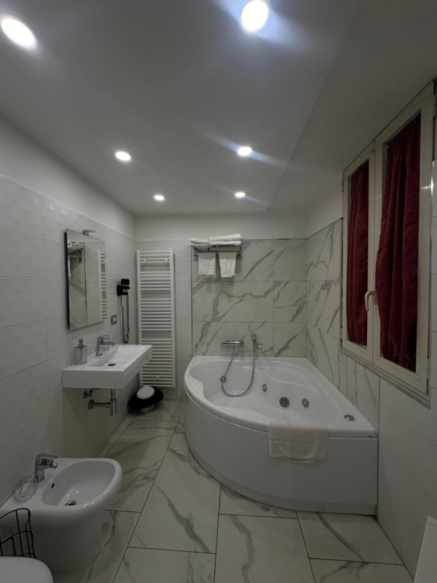 Luxury 2.0 Panzió Nápoly Kültér fotó